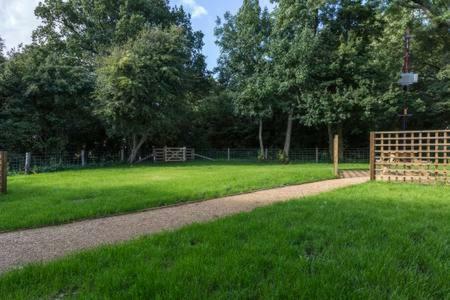 Ferienwohnung Oak & Hazel, Heath Row Barn Overton  Exterior foto