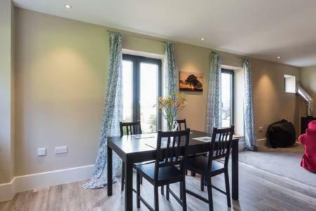Ferienwohnung Oak & Hazel, Heath Row Barn Overton  Exterior foto